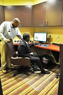 Hampton Inn & Suites Cincinnati/Uptown-University Area