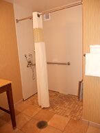 Hampton Inn & Suites Cincinnati/Uptown-University Area