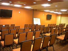 Hampton Inn & Suites Cincinnati/Uptown-University Area