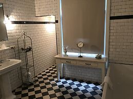 Malecot Hotel by F-Hotels