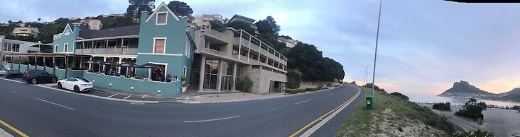 Chapmans Peak Hotel