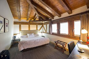 Hotel Dolarea