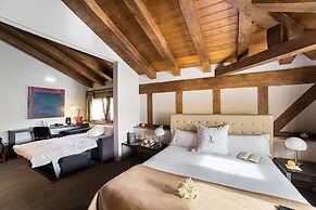 Hotel Dolarea
