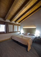 Hotel Dolarea