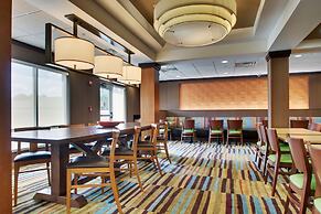 Fairfield Inn & Suites by Marriott Ottawa Starved Rock Area
