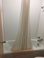 Budget Inn And Suites