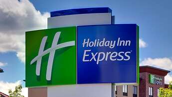 Holiday Inn Express Hotel & Suites Pratt, an IHG Hotel