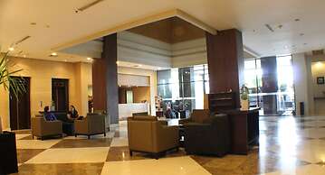 Hotel Santika Pandegiling Surabaya