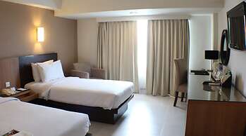 Hotel Santika Pandegiling Surabaya