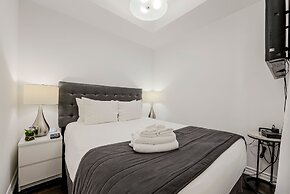 Canada Suites on Bay