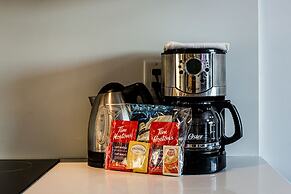 Canada Suites on Bay