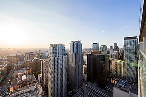 Canada Suites on Bay