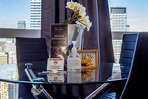 Canada Suites on Bay