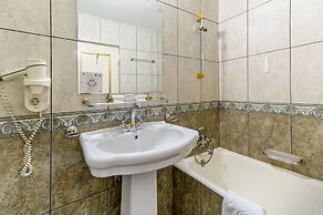 Hotel Imparatul Romanilor