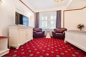 Hotel Imparatul Romanilor