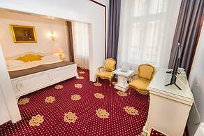 Hotel Imparatul Romanilor