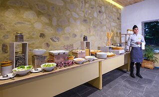 Hotel Barahi Pokhara