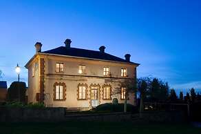 Mineral Springs Hotel