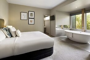 Mineral Springs Hotel