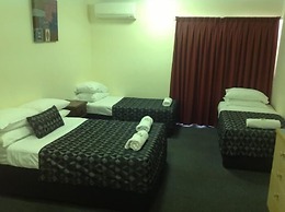 Parkside Motel