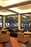 Gai Beach Resort Spa Hotel