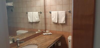 Gai Beach Resort Spa Hotel