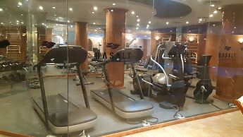 Gai Beach Resort Spa Hotel