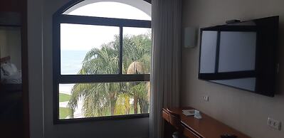 Gai Beach Resort Spa Hotel