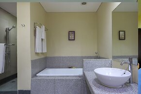 The Jayakarta Suite Komodo Flores