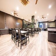 Dancenter Luxury Underwater World Pattaya