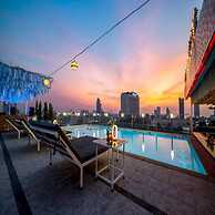 Dancenter Luxury Underwater World Pattaya