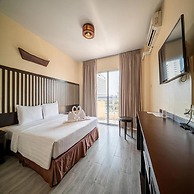 Dancenter Luxury Underwater World Pattaya