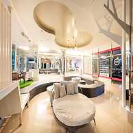 Dancenter Luxury Underwater World Pattaya