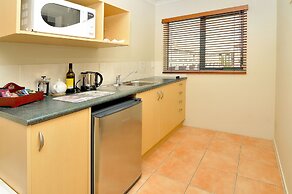 Academy at Botany Motor Inn