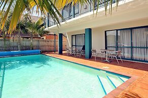 Academy at Botany Motor Inn