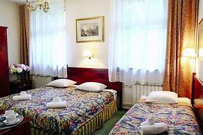 Aparthotel Miodosytnia