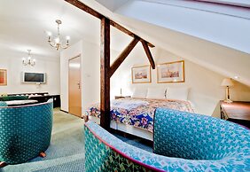 Aparthotel Miodosytnia