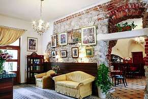 Aparthotel Miodosytnia