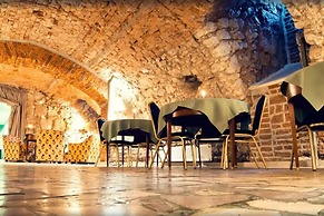 Aparthotel Miodosytnia