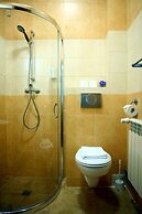 Aparthotel Miodosytnia