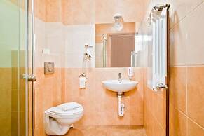 Aparthotel Miodosytnia