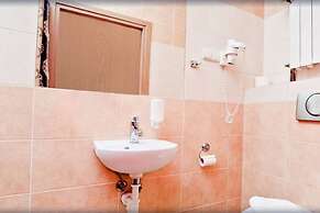 Aparthotel Miodosytnia