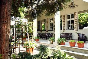 Aparthotel Miodosytnia