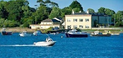 Riverbank House Hotel