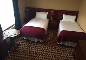 Riverbank House Hotel