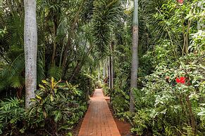 Cable Beachside Villas