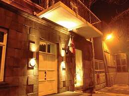 Kar's Otel - Special Class