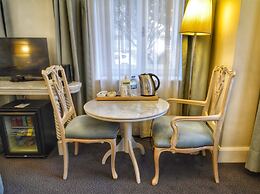 Kar's Otel - Special Class