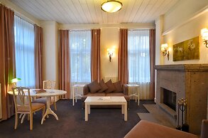 Kar's Otel - Special Class