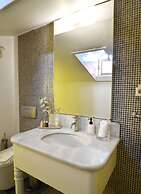 Kar's Otel - Special Class